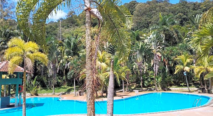 Teluk Batik Holiday Apartment