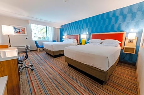 Deluxe Queen Room with Two Queen Beds and Pool View - Mobility Access/Non-Smoking