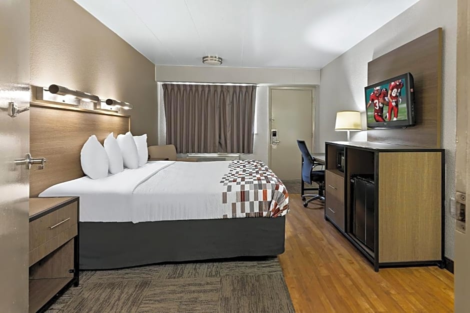 Red Roof Inn Cleveland - Independence