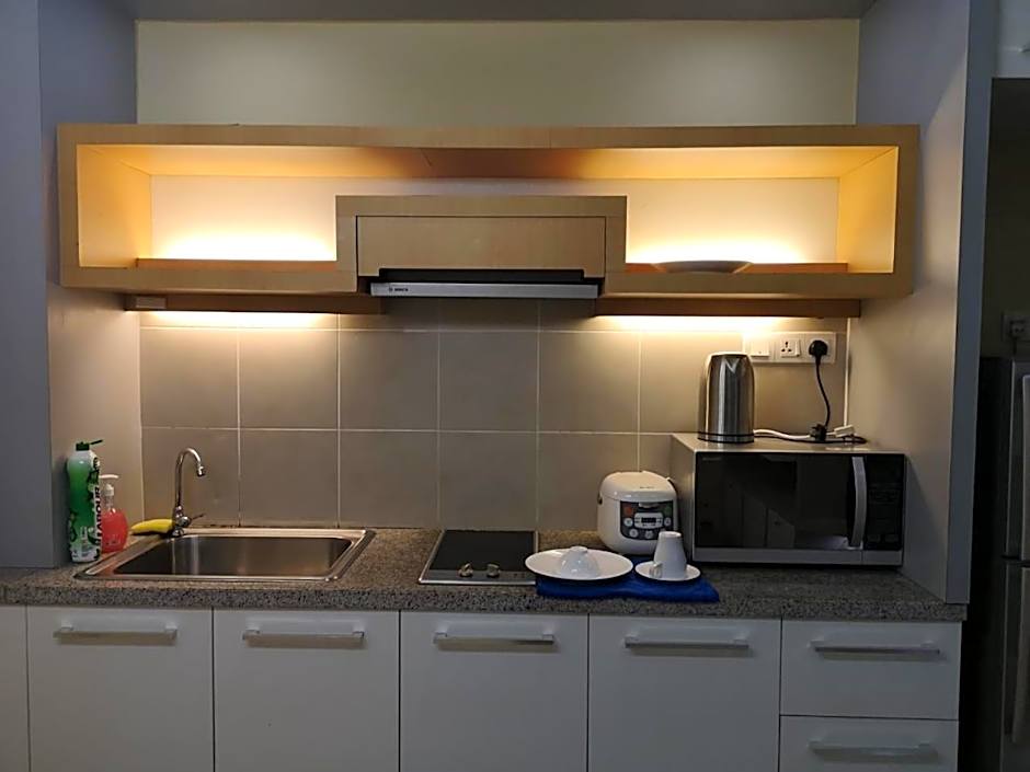 Shaftsbury Residence Cyberjaya with free parking & Netflix