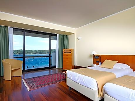 Prestige Triple Room