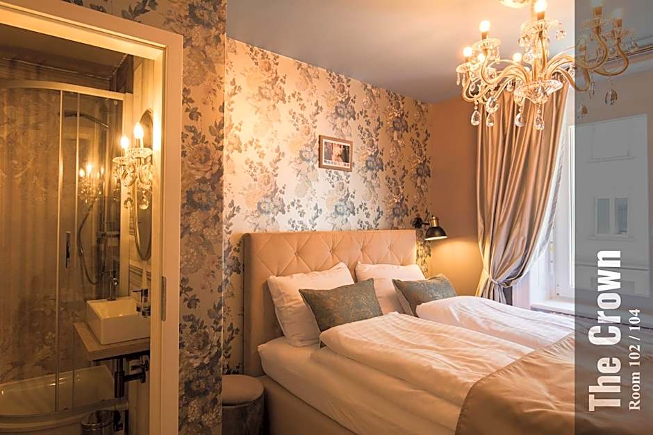 The Henry Self Check-In Guesthouse