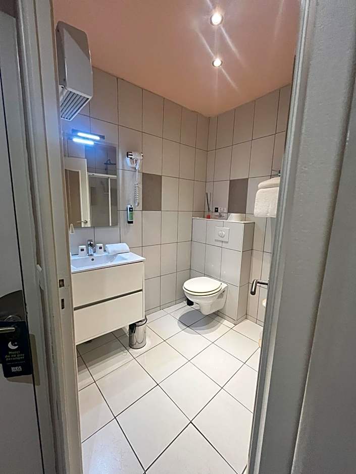 Hôtel Restaurant Les Arcades