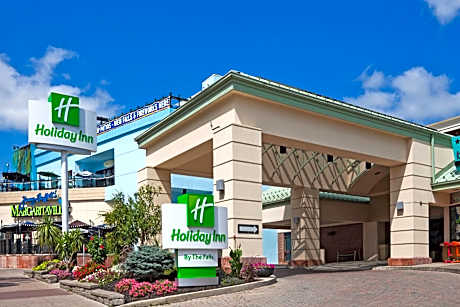 Holiday Inn Niagara Falls-By the Falls by IHG