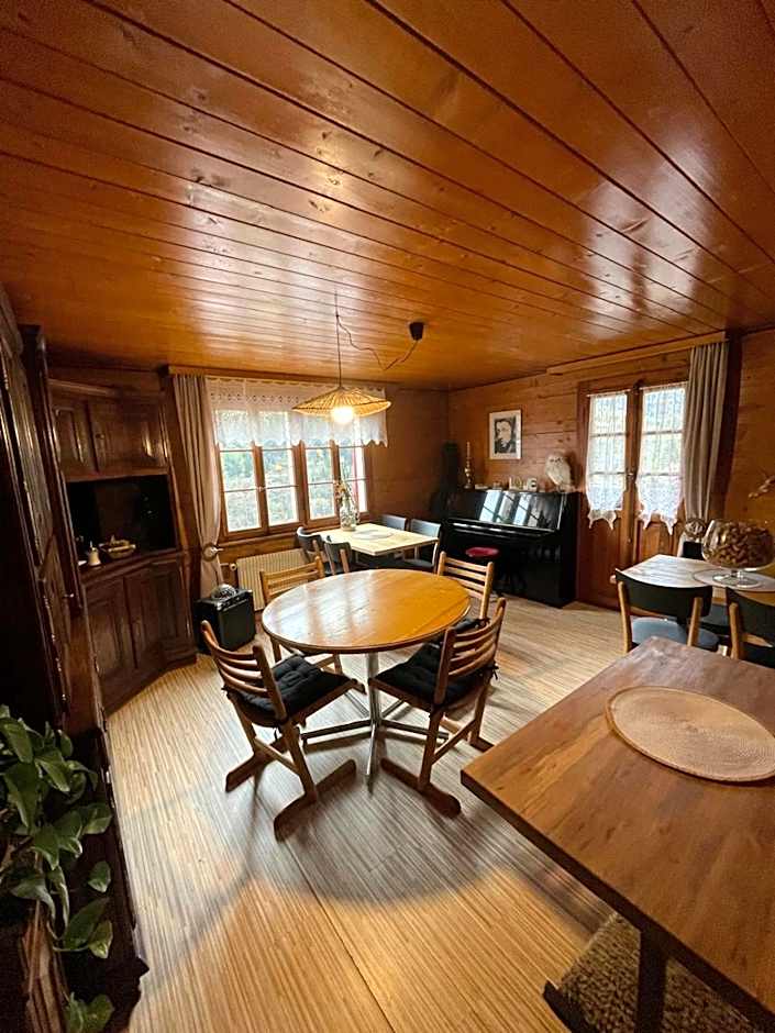 Auberge Restaurant les Aiguilles Rouges