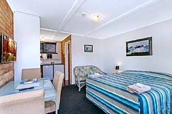 Ocean Crest Motel