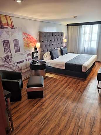 Superior King Room