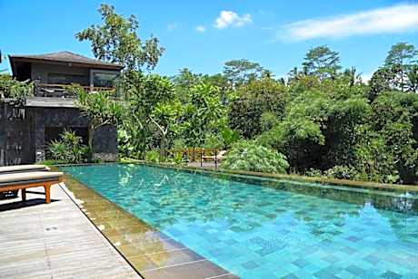 Bali River Retreat
