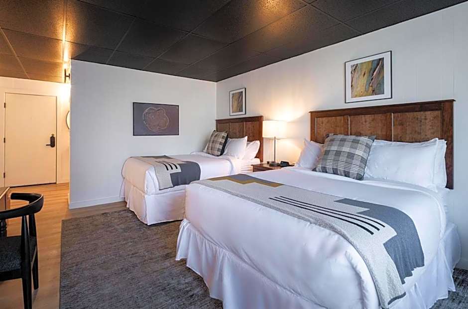 Trailhead by Weekender