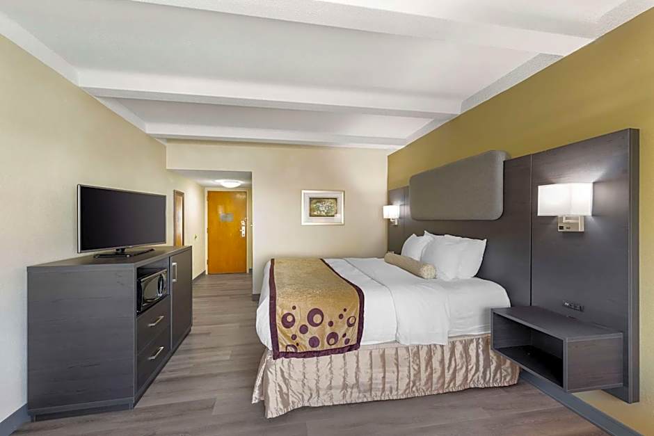 Best Western Plus Madison-Huntsville