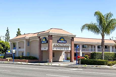 Days Inn by Wyndham Downey