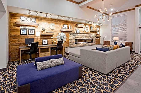GrandStay Cannon Falls