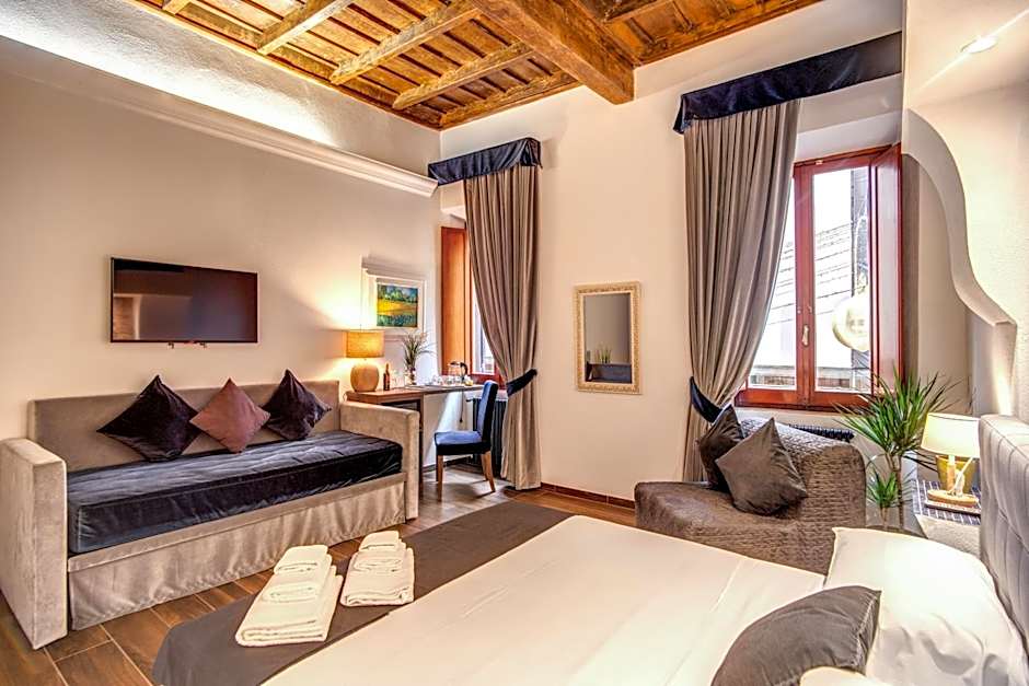 Tritone Top House