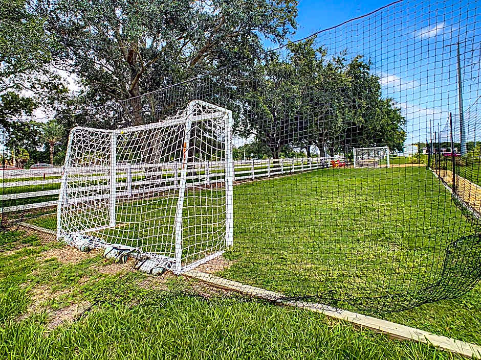 Pet Friendly in Orlando area near Disney