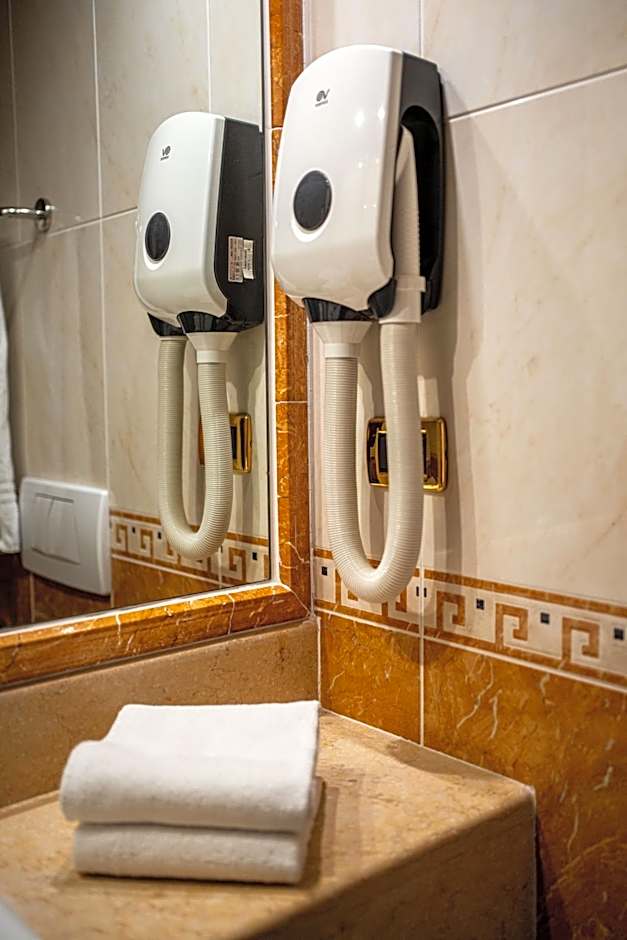 Hotel Mary