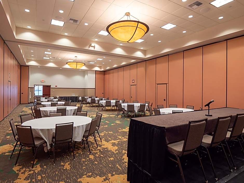 Holiday Inn Stevens Point - Convention Center By IHG