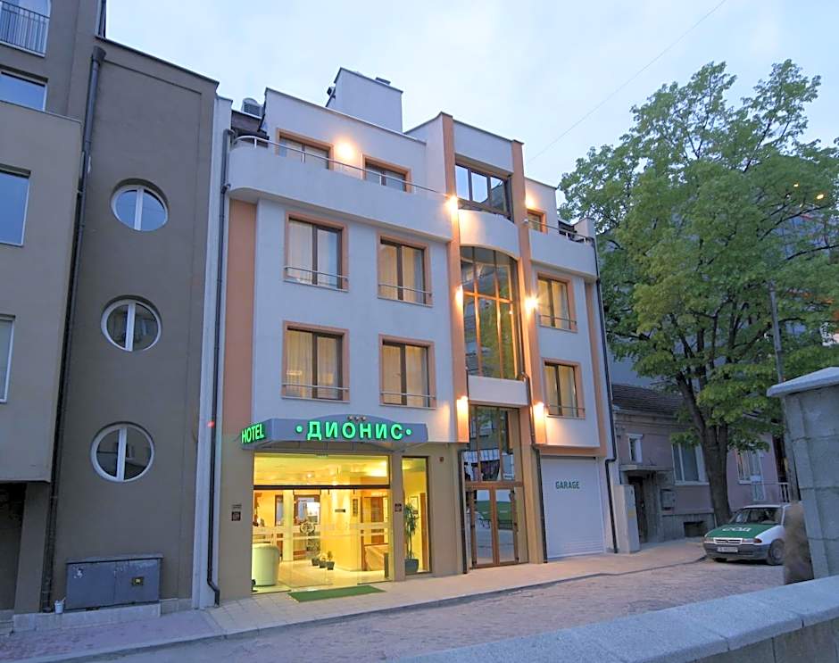 Dionis Hotel