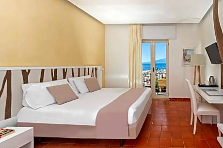 Superior Double or Twin Room with Sea View