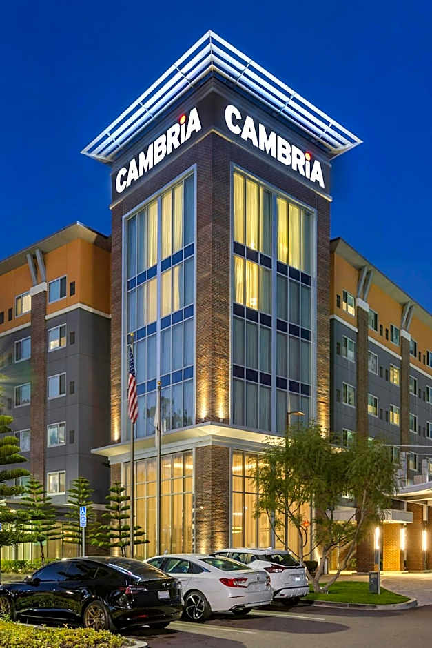 Cambria Hotel LAX