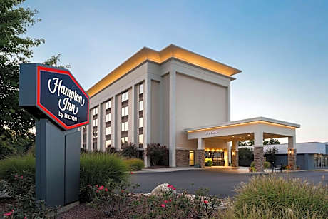 Hampton Inn By Hilton Charlottesville
