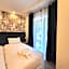 Carlton Hotel