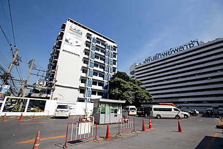 D haus Ngamwongwan Residence