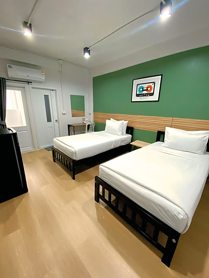 9TY hotel (ninety hotel)