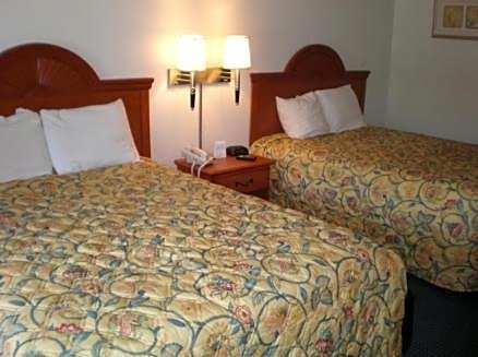 Rodeway Inn La Grange East