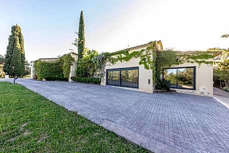 Eight-Bedroom House