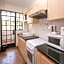 Meltonia Luxury Suites