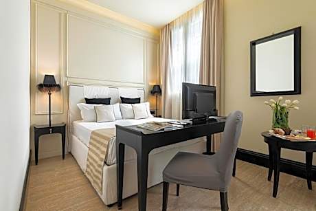 Superior Family Room