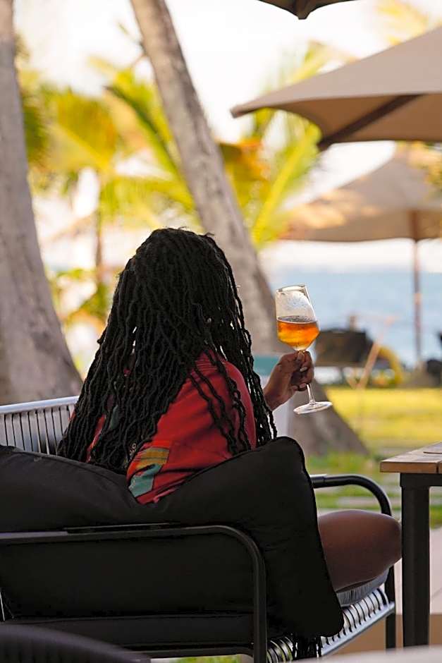 LalaGalu - Beachfront EcoCabins