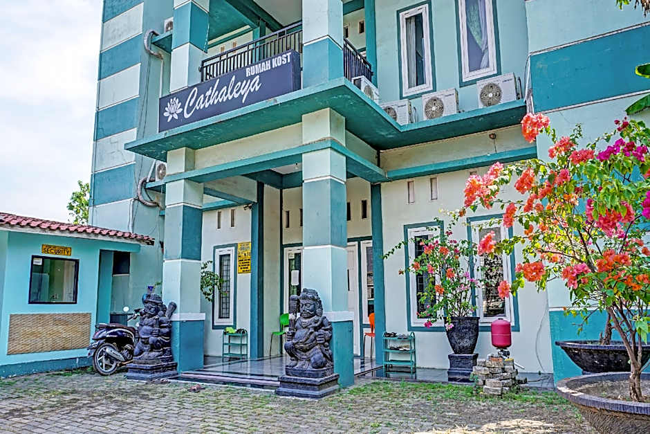 Hotel O Home Stay Elis Cateliya Syariah