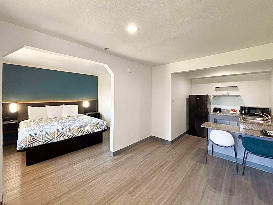 OYO Hotel Irving DFW Airport North