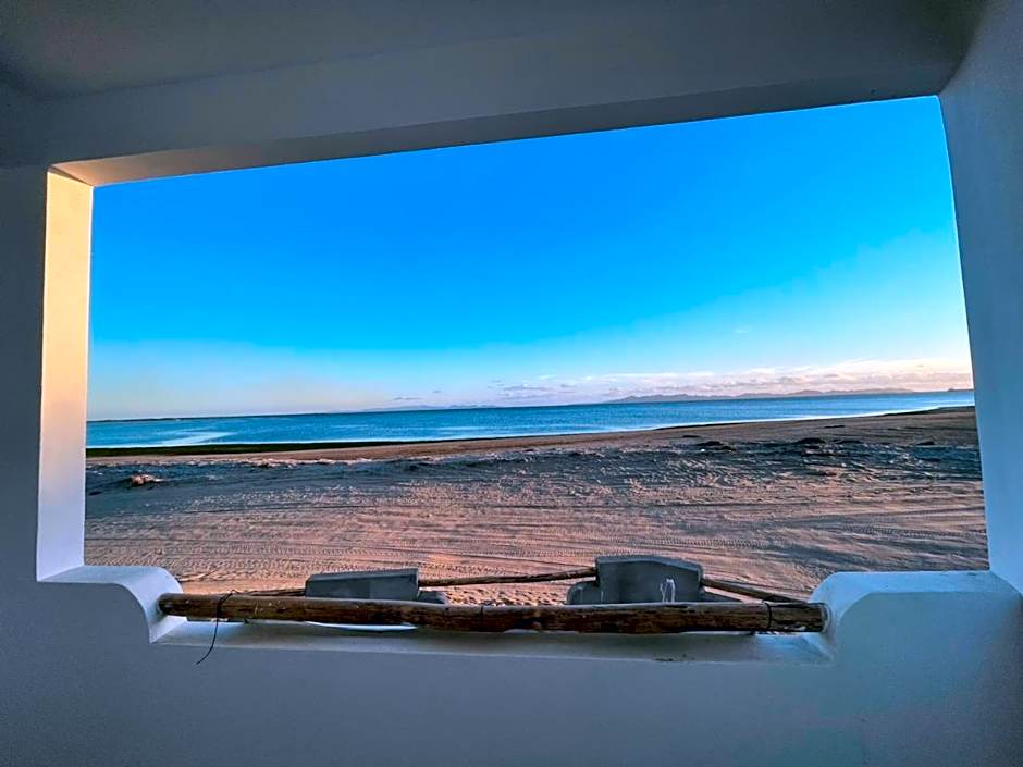 Hotel- Whale Tours and Sport fishing Vista Mag-Bay