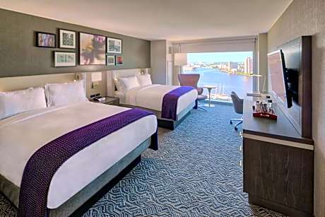 Executive Queen Room with Two Queen Beds and River View