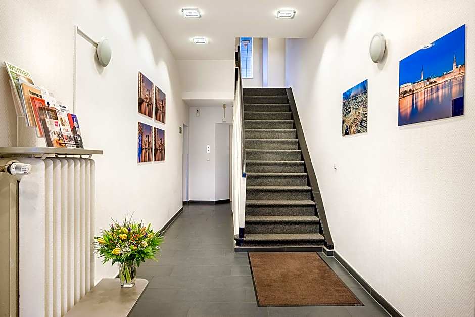 Signature Hotel Astoria