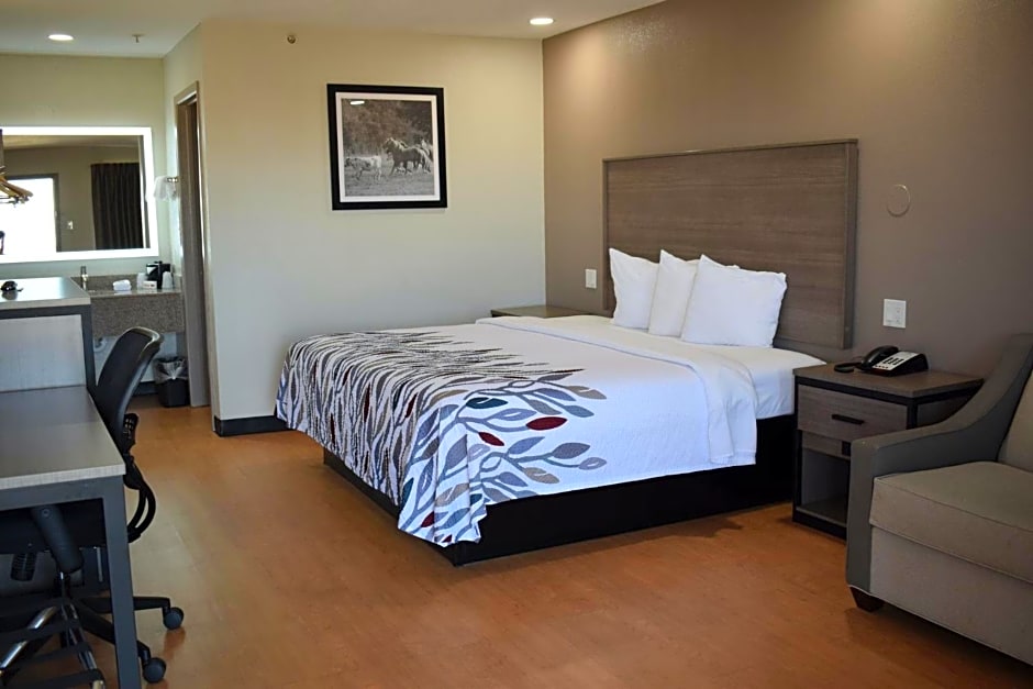 Red Roof Inn & Suites Weatherford