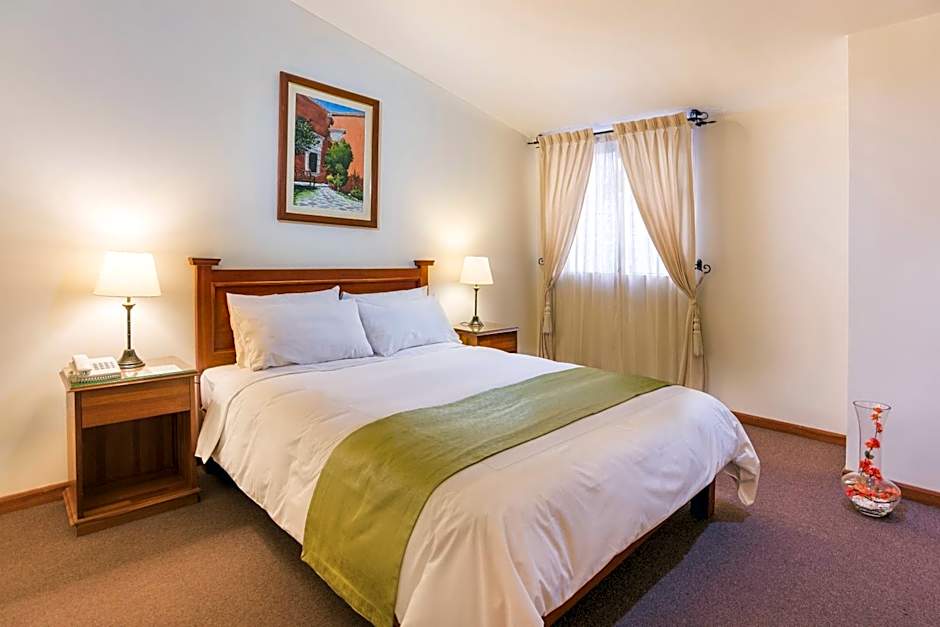 Natura Inn Hotel