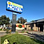 Palm Inn Hotel near Tyler Mall Riverside