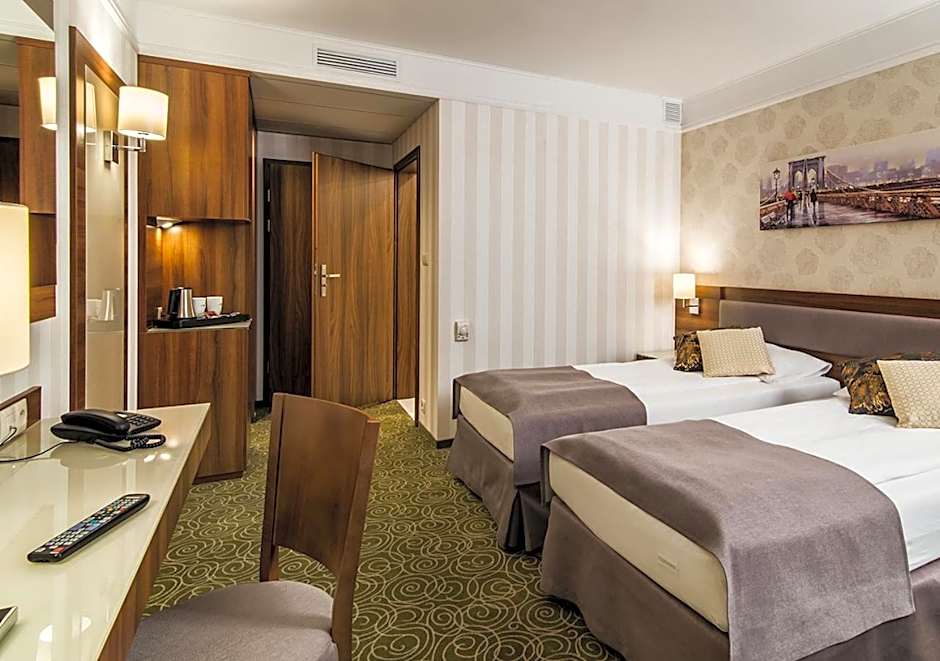 Hotel Lord - Warsaw Airport