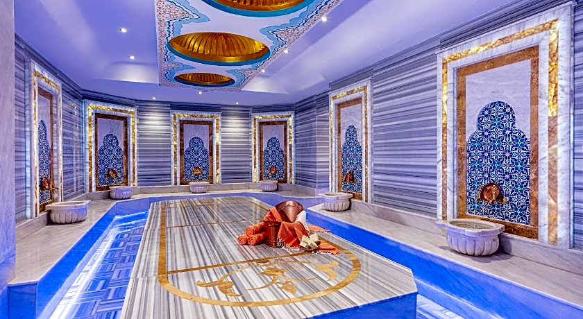 Elysium Deluxe Suites 