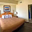 Mackinaw Beach And Bay All Suites Resort