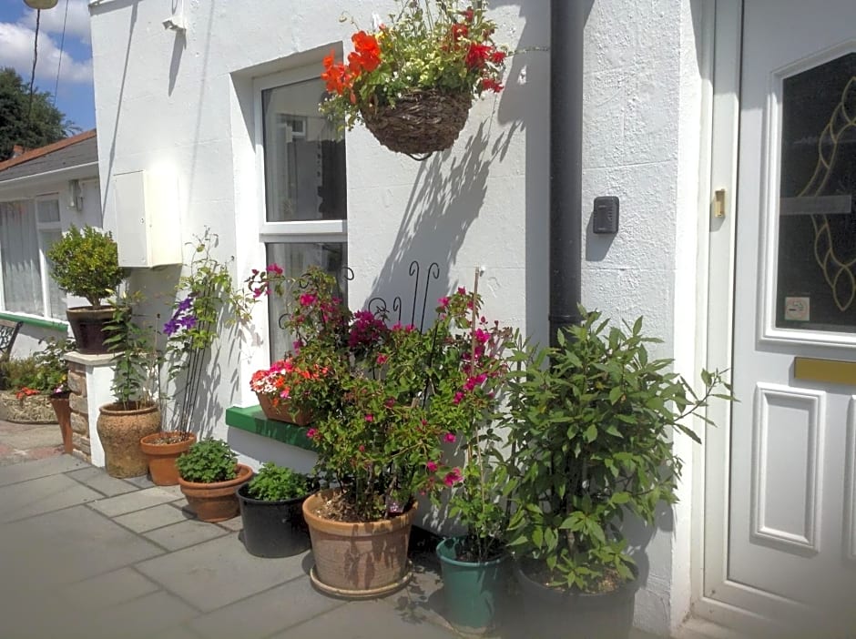 Drakewalls Bed And Breakfast