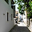Ados Hotel