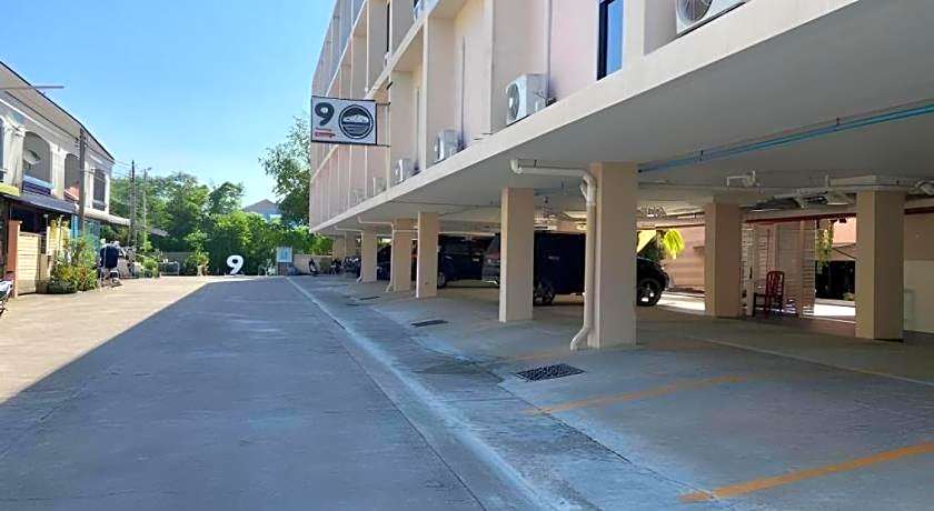 Sattahip 9 Boutique Hotel