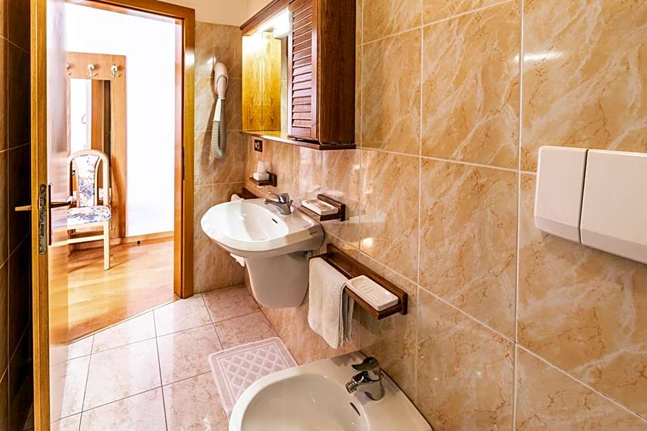 Albergo Bucaneve