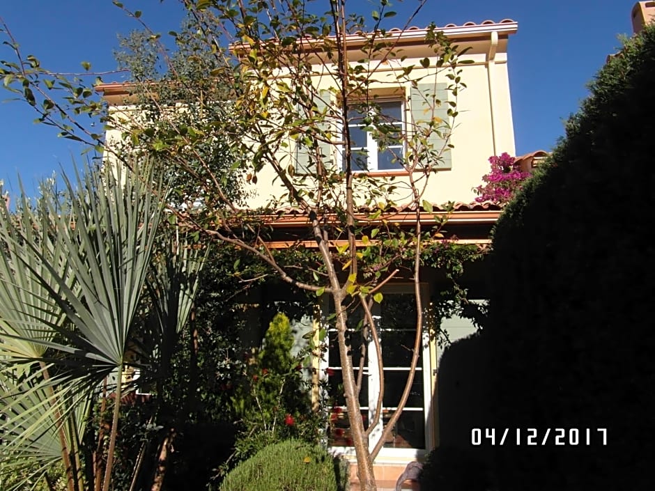 Patrimonio chambre avec commodités chez l’habitant