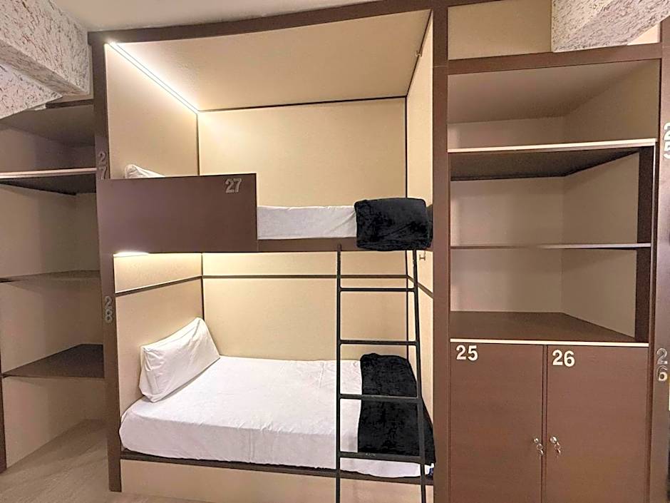 Hostel TKH-Rooms Mate