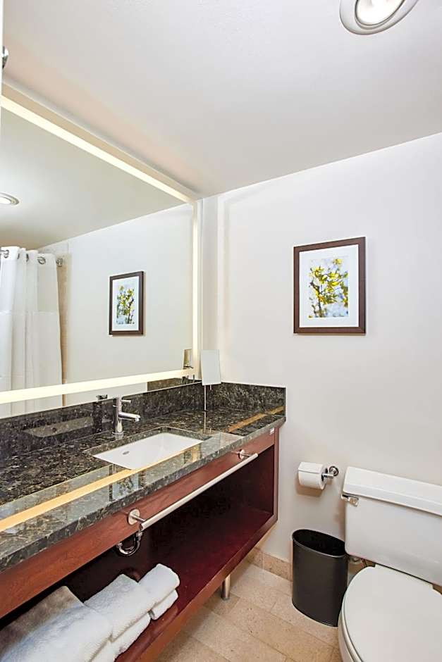 Renaissance Seattle Hotel